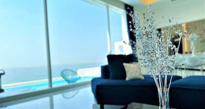 Luxurious time to yourself THE VILLA SANTORINI AWAJI~Only one villa per day