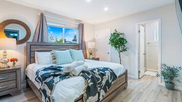 3 bedrooms, iron/ironing board, WiFi