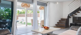 VILLA DES ORMEAUX ideal for 18 guests