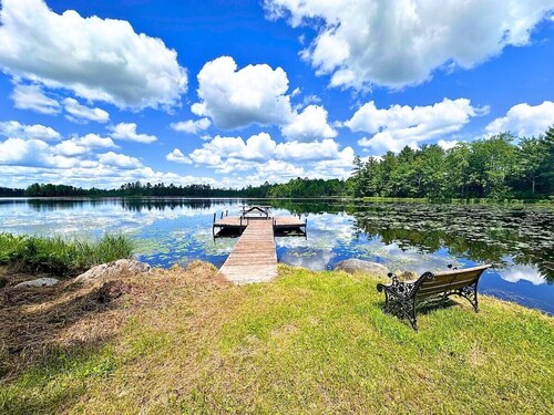 Sweeney Lake Lodge - Private!