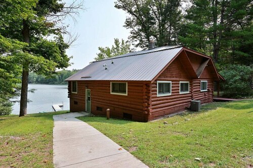 Mooreland Cabin on Spirit Lake Delta, WI Near Flying Eagle Resort