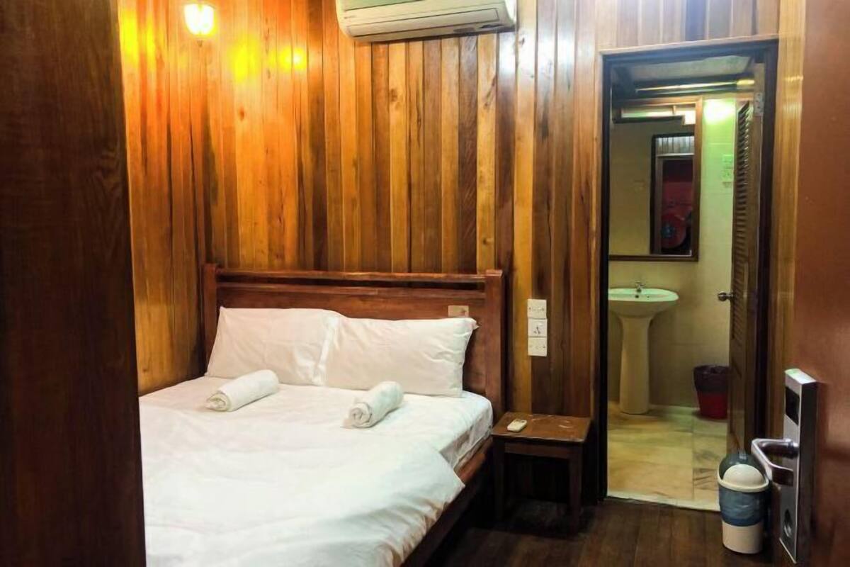 1 bedroom, laptop workspace, free WiFi, bed sheets