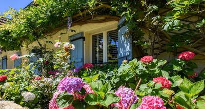 Maison confortable avec vue et piscine privée