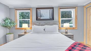 3 bedrooms, desk, iron/ironing board, WiFi