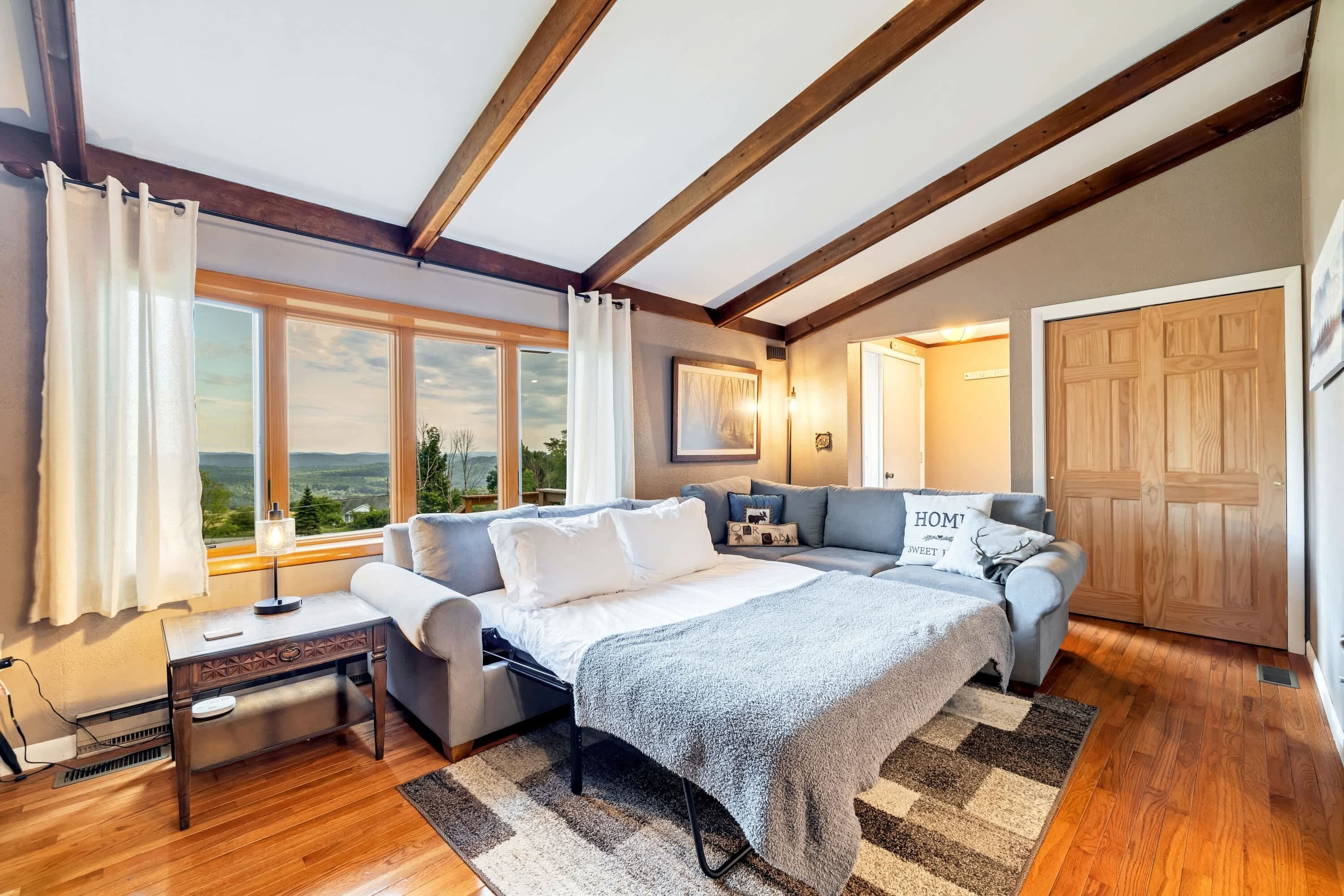 3 bedrooms, desk, iron/ironing board, WiFi