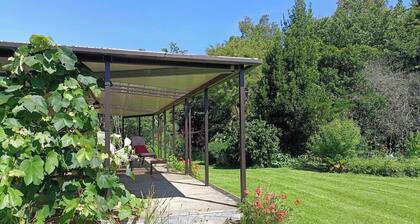 Classic 1960s home amongst native trees