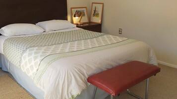 3 chambres, coffres-forts dans les chambres, bureau