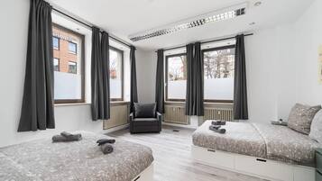 2 bedrooms, iron/ironing board, WiFi, bed sheets