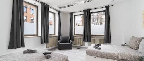 2 Schlafzimmer, Bügeleisen/Bügelbrett, WLAN, Bettwäsche