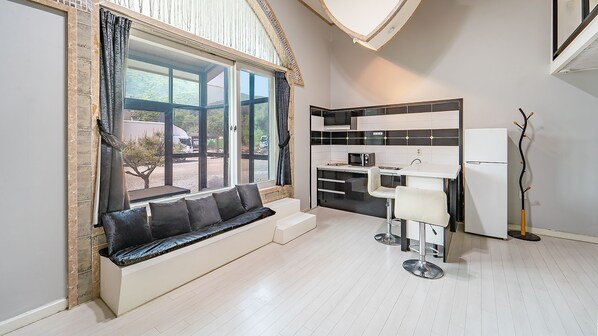 Basic Room, 1 Bedroom (A 101 (Pets Allowed)) - Gapyeong Amor Pension (Gapyeong)