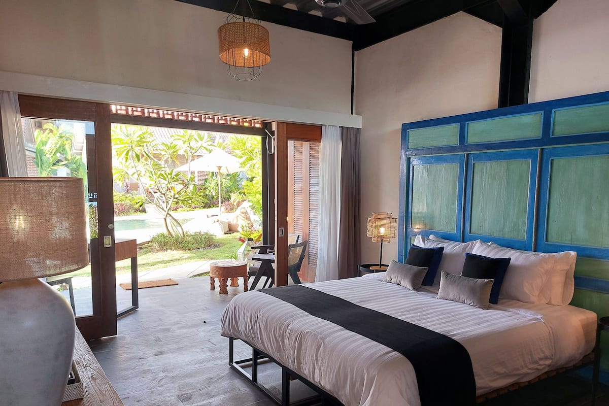 Superior Double or Twin Room, 1 King Bed, Terrace, Poolside | Premium bedding, minibar, in-room safe, desk