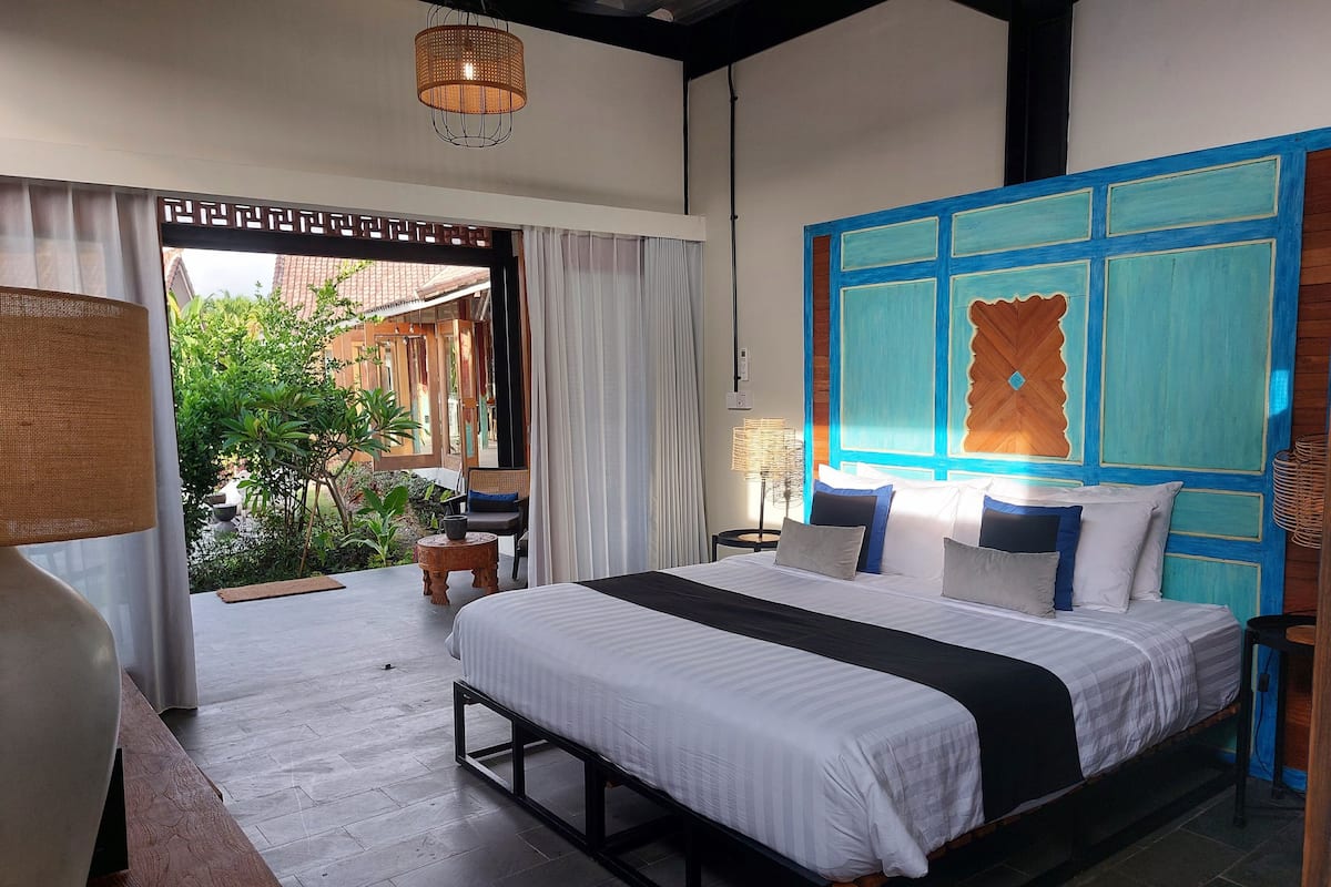 Superior Double or Twin Room, 1 King Bed, Terrace, Pool View | Premium bedding, minibar, in-room safe, desk