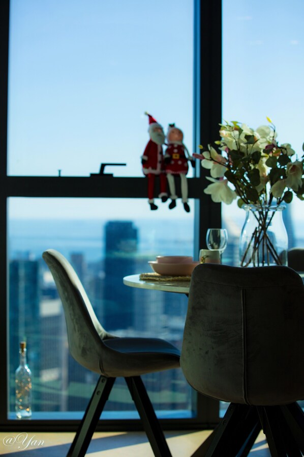 Dining - New Year eve’s Fireworks & BayView Apt in CBD (Melbourne)