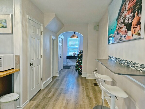 Interior - Winnipeg Holiday (Winnipeg)