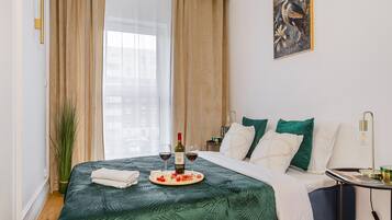Apartment | 2 bedrooms, individually furnished, laptop workspace, soundproofing