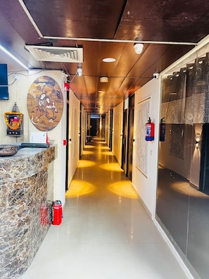 Reception - Hotel Grand Inn (New Delhi)