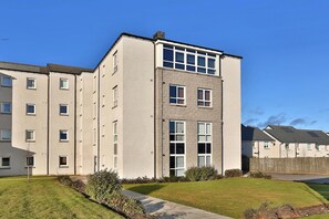 Apartment | 2 bedrooms - Modern Family Home in Aberdeen Scotland (Aberdeen)
