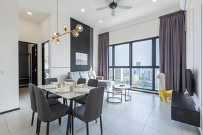 Executive Apartment, 3 Bedrooms | Living area