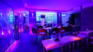 Restaurant - Hotel Vip International (Kolkata)