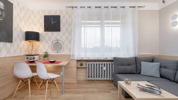 Studio, Kitchen | Living room