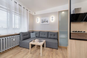 Studio, Kitchen | Living room - Cozy Studio For 2 in Katowice by Renters (Katowice)