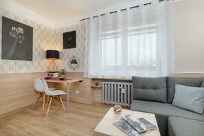 Studio, Kitchen | Living room - Cozy Studio For 2 in Katowice by Renters (Katowice)