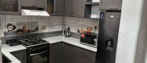 Microwave, oven, dishwasher