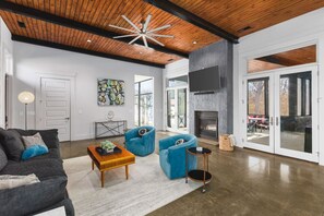 Smart TV, fireplace, books