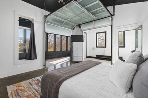 4 عدّة غرف نوم ومكواة/لوح كي وواي فاي مجانًا وملاءات أسرّة