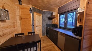 Kühlschrank, Ofen, Herdplatte, Geschirrspüler