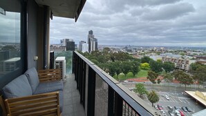 Basic Apartment | Property grounds - Lovely 2bed Unit Near Victoria Market and Cbd! (Melbourne)