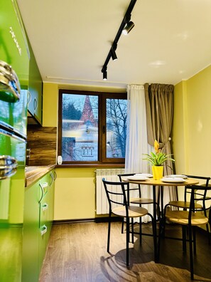 Leilighet – executive | Spiseområde på rommet