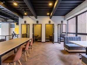 Dining - w * | Modern Loft in Parque Virrey (Bogotá)