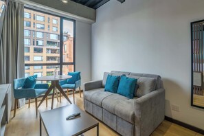 تلفزيون، مكتب