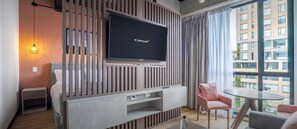 TV, offices - w * | Splendid Loft in Parque Virrey (Bogotá)