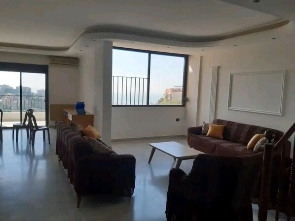 Apartment | Living area