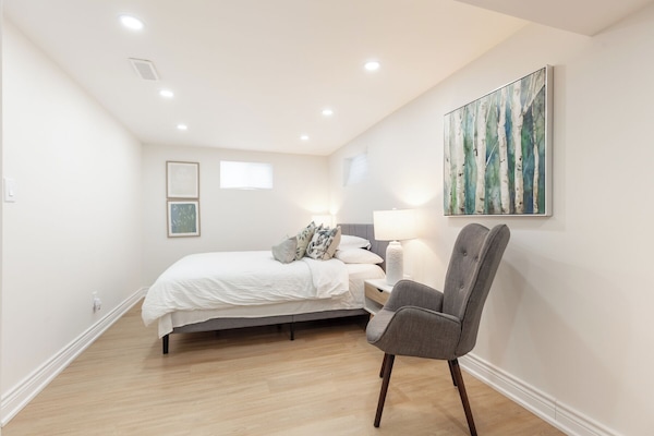 2 habitaciones, escritorio, tabla de planchar con plancha y wifi gratis