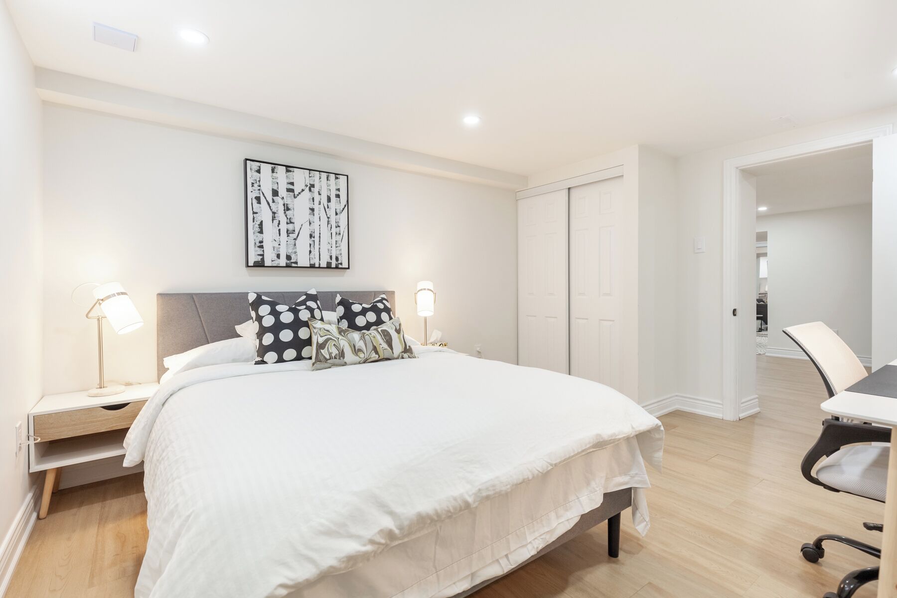 2 bedrooms, desk, iron/ironing board, free WiFi