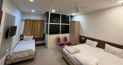 Hotel Pratap Heights
