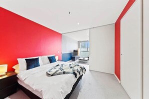 1 bedroom, desk, iron/ironing board, WiFi - Comfy CBD Apt in QV with City Views, FREE Parking (Melbourne)