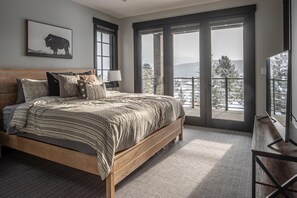 5 عدّة غرف نوم ومكواة/لوح كي وواي فاي مجانًا وملاءات أسرّة