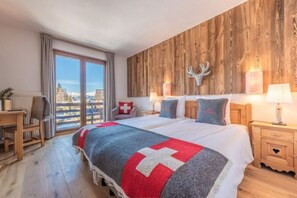 12 bedrooms, travel cot, WiFi, bed sheets - Chalet Bien-être (Chalais)