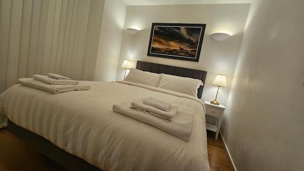 1 多间卧室、熨斗/熨衣板、免费 WiFi、床单