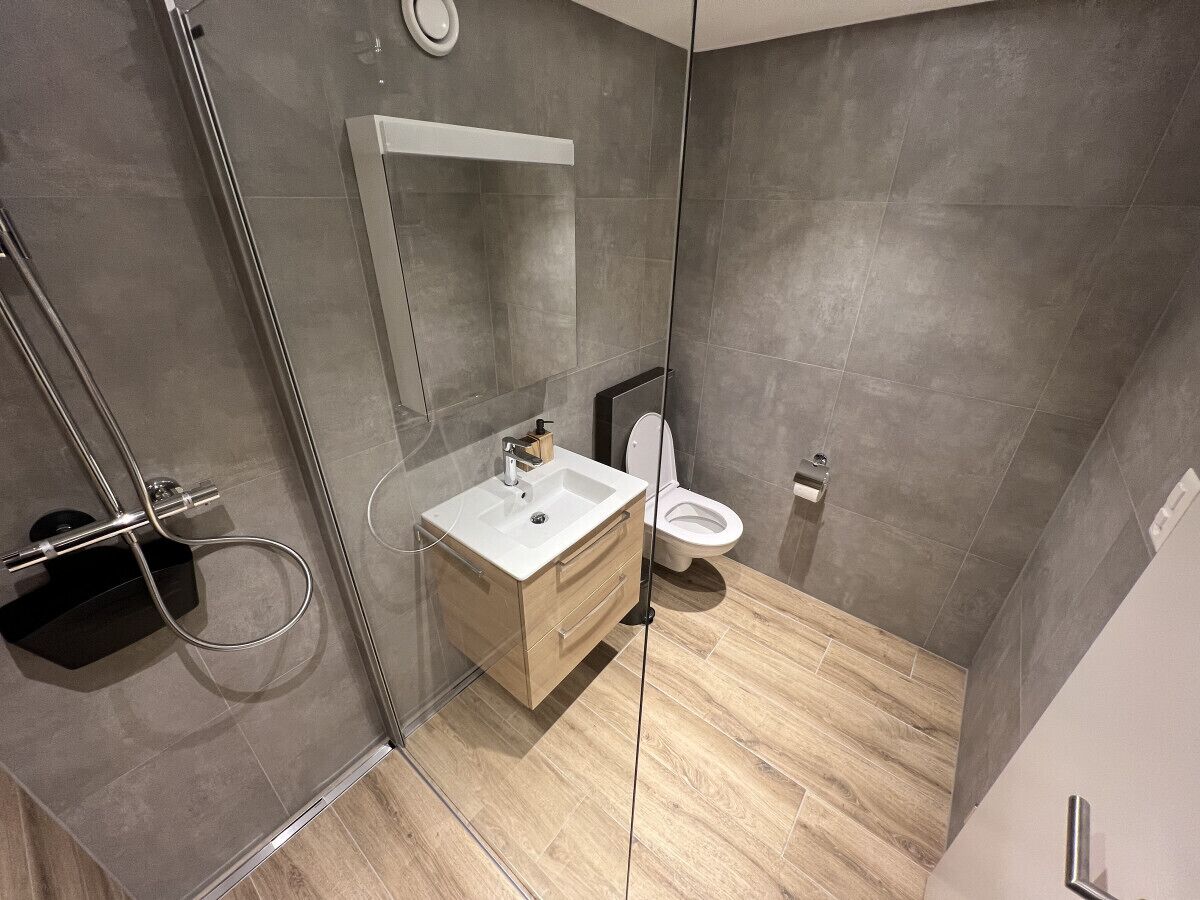 Sèche-cheveux, serviettes fournies