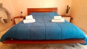 3 Schlafzimmer, Bügeleisen/Bügelbrett, Bettwäsche