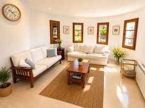 TV, fireplace - Mediterranean Villa in Costa Brava with Pool, Garden, and Close to Beach (Calonge)