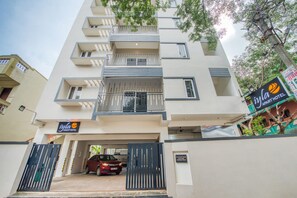 Front of property - Iyla Apart Hotel (Puducherry)