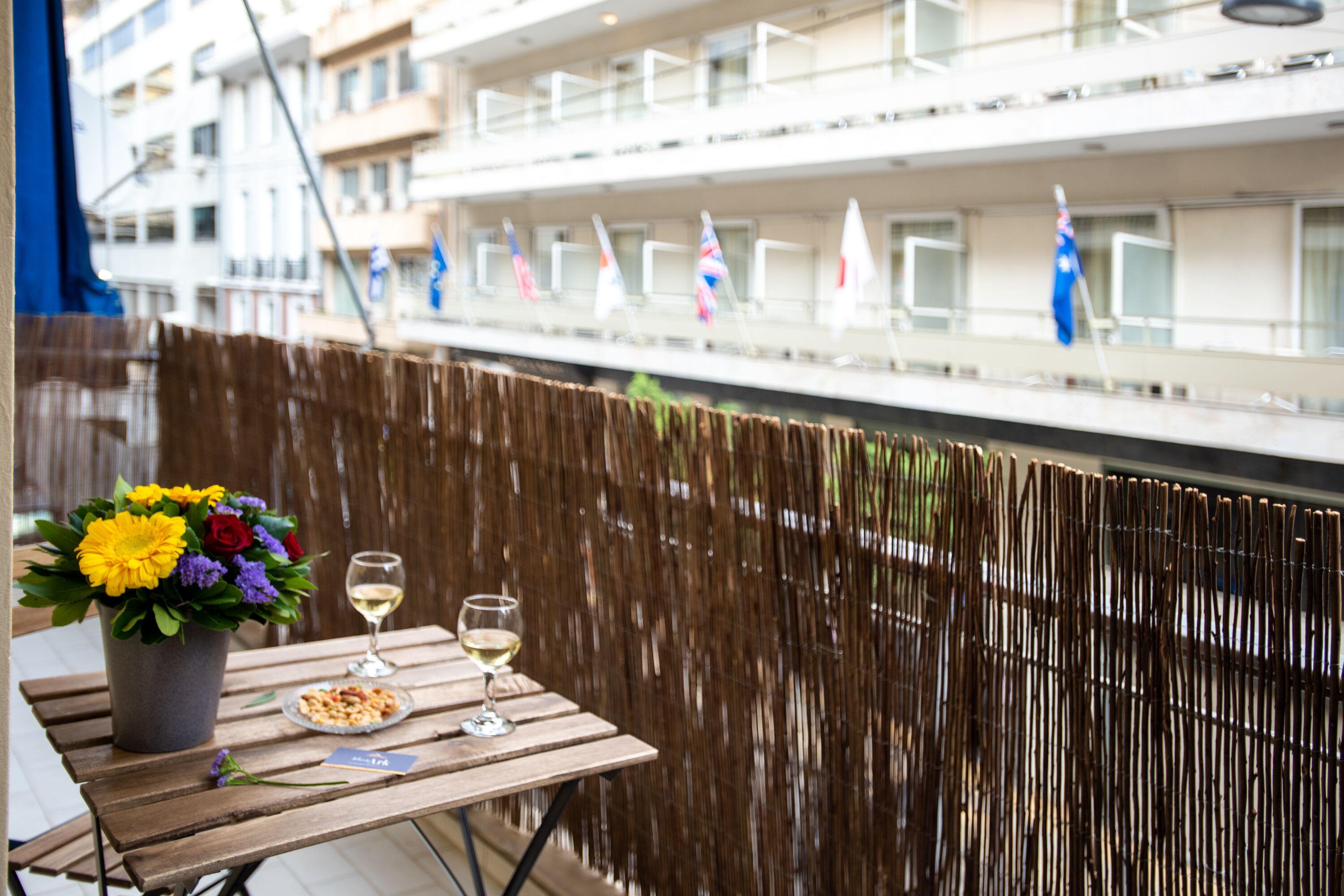 Leilighet – comfort | Allergitestet sengetøy, safe på rommet, blendingsgardiner og lydisolert