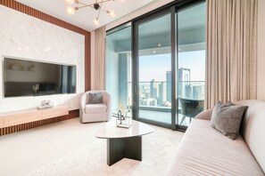 In-room dining - Address JBR - Mint Stay (Dubai)