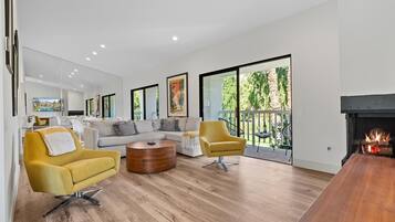 Smart TV, fireplace, offices